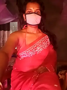 Snapshot of Greenchilli17 chatting on 02/21/25, 05:35 Greenchilli17 online show from 02/21/25, 05:35