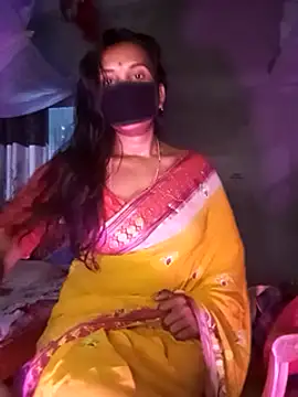 Snapshot of Greenchilli17 chatting on 02/21/25, 09:13 Greenchilli17 online show from 02/21/25, 09:13