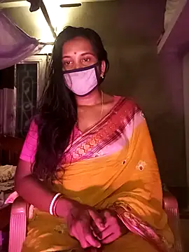 Snapshot of Greenchilli17 chatting on 02/24/25, 02:04 Greenchilli17 online show from 02/24/25, 02:04