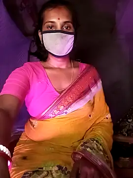 Snapshot of Greenchilli17 chatting on 02/27/25, 06:42 Greenchilli17 online show from 02/27/25, 06:42