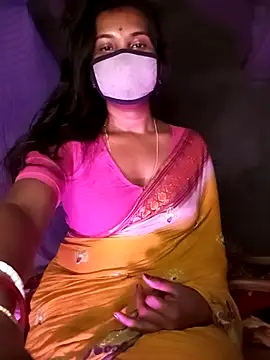 Snapshot of Greenchilli17 chatting on 02/28/25, 01:26 Greenchilli17 online show from 02/28/25, 01:26