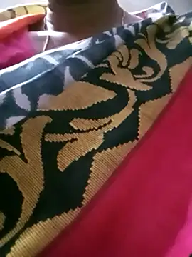 Snapshot of Greenchilli17 chatting on 02/28/25, 03:48 Greenchilli17 online show from 02/28/25, 03:48