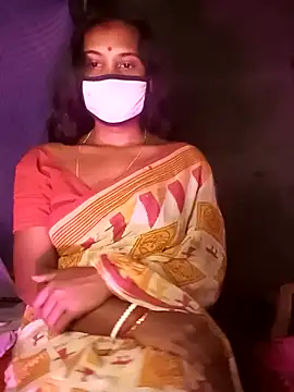 Snapshot of Greenchilli17 chatting on 03/06/25, 01:27 Greenchilli17 online show from 03/06/25, 01:27