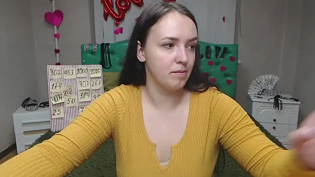 IsabelBlackberry online show from 10/08/25, 05:05