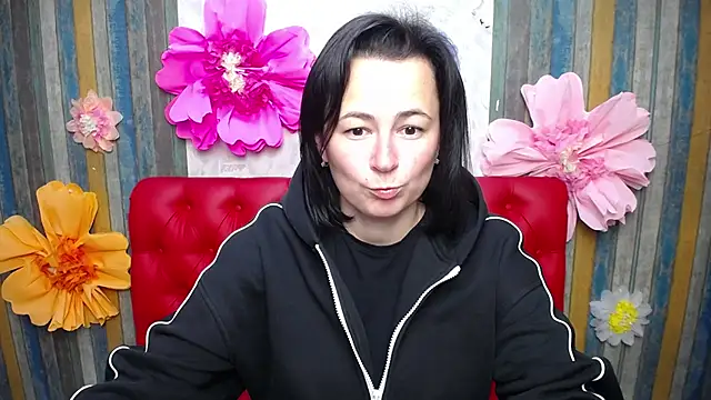 MarieSho online show from 10/12/25, 05:12