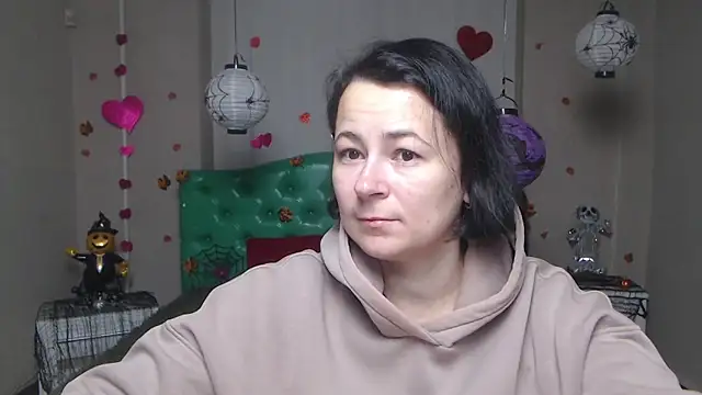 MarieSho online show from 11/10/25, 07:07