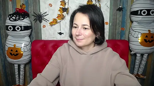 MarieSho online show from 11/13/25, 06:07