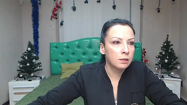 Snapshot of ElizabethSho chatting on 01/18/25, 06:32 ElizabethSho online show from 01/18/25, 06:32