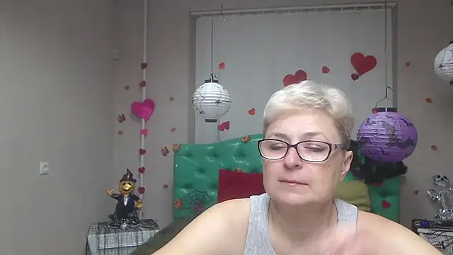 EmiliaGree online show from 11/12/25, 06:08