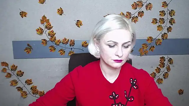 Snapshot of OliviaHorst chatting on 12/14/24, 12:23 OliviaHorst online show from 12/14/24, 12:23