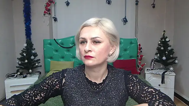 Snapshot of OliviaHorst chatting on 12/19/24, 06:12 OliviaHorst online show from 12/19/24, 06:12