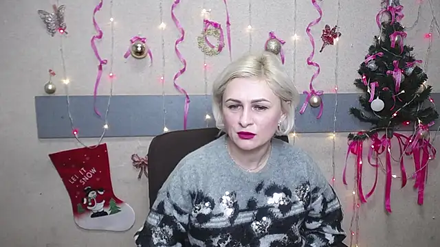 Snapshot of OliviaHorst chatting on 12/21/24, 06:30 OliviaHorst online show from 12/21/24, 06:30