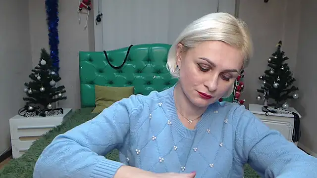 Snapshot of OliviaHorst chatting on 12/26/24, 09:55 OliviaHorst online show from 12/26/24, 09:55