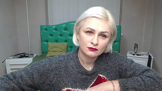 Snapshot of OliviaHorst chatting on 01/21/25, 03:10 OliviaHorst online show from 01/21/25, 03:10