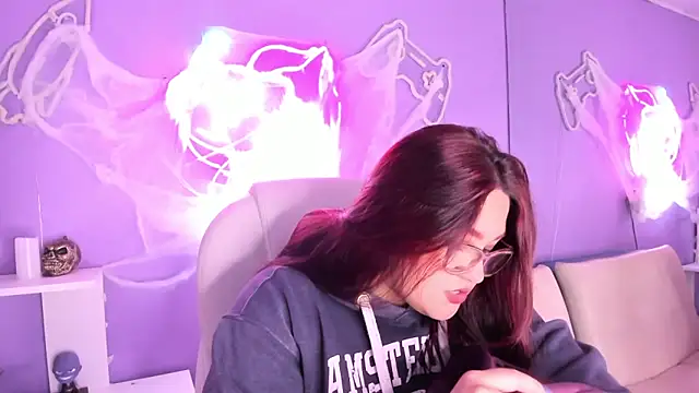 Camiila Osorio online show from 10/30/25, 07:36