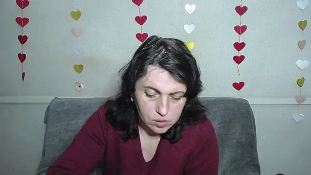 Snapshot of LuciaMii chatting on 02/25/25, 12:14 LuciaMii online show from 02/25/25, 12:14
