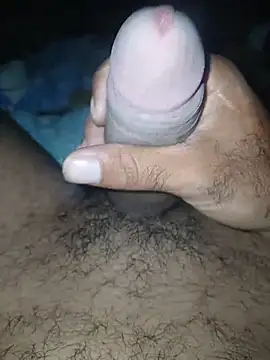 Snapshot of taylorWiiz chatting on 10/20/25, 04:13 taylorWiiz online show from 10/20/25, 04:13