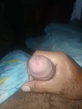 Snapshot of taylorWiiz chatting on 11/15/25, 03:59 taylorWiiz online show from 11/15/25, 03:59