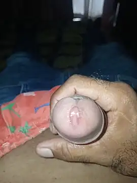 Snapshot of taylorWiiz chatting on 11/21/25, 03:11 taylorWiiz online show from 11/21/25, 03:11