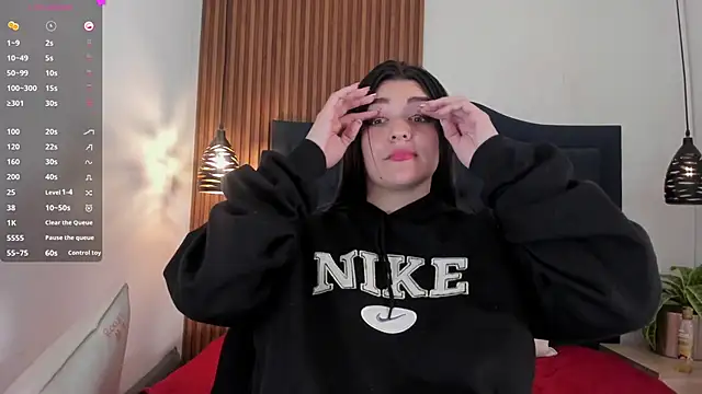 SARA STONE17 online show from 12/28/24, 10:25