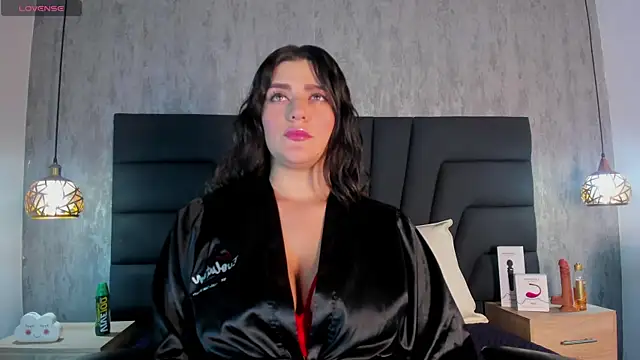 SARA STONE17 online show from 02/05/25, 11:23