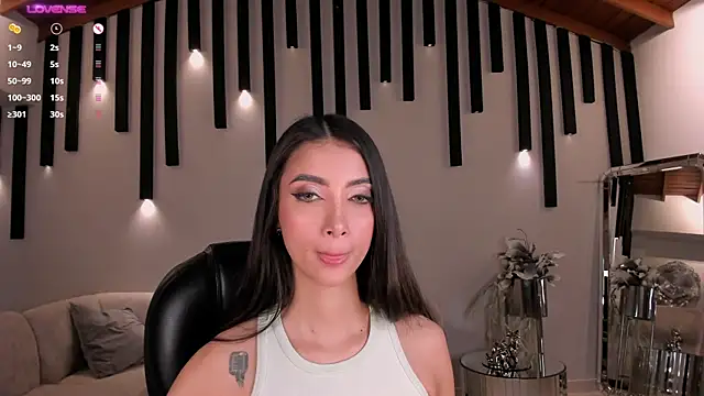 Snapshot of ValeriaVelvet chatting on 02/14/25, 02:02 ValeriaVelvet online show from 02/14/25, 02:02