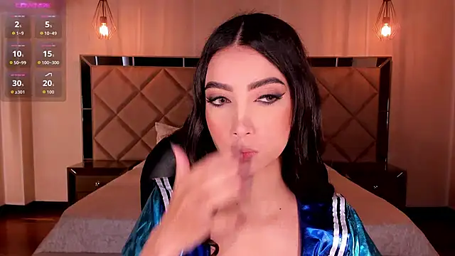 Snapshot of ValeriaVelvet chatting on 10/31/25, 12:17 ValeriaVelvet online show from 10/31/25, 12:17