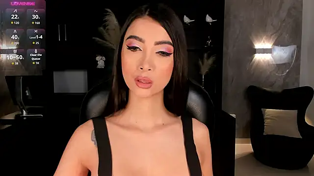 Snapshot of ValeriaVelvet chatting on 11/08/25, 12:16 ValeriaVelvet online show from 11/08/25, 12:16