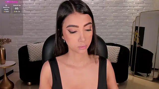 Snapshot of ValeriaVelvet chatting on 11/10/25, 12:04 ValeriaVelvet online show from 11/10/25, 12:04