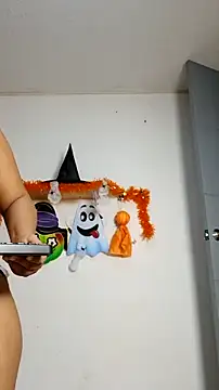 brown halos online show from 10/17/25, 01:31