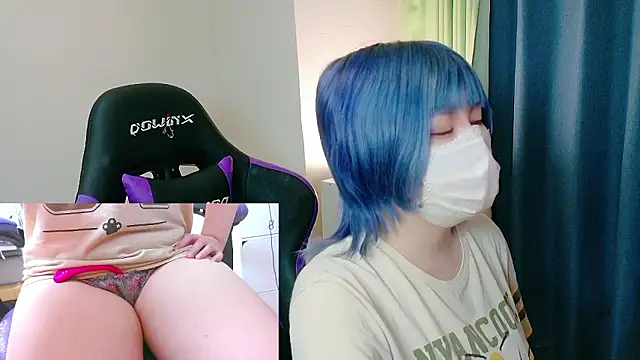 Snapshot of hazuki_8008 chatting on 10/16/25, 04:46 hazuki 8008 online show from 10/16/25, 04:46