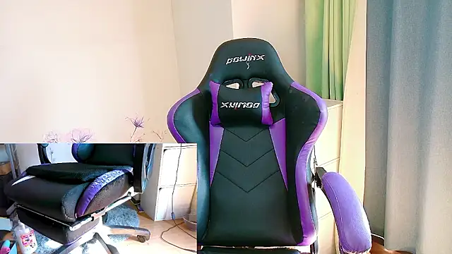 Snapshot of hazuki_8008 chatting on 10/30/25, 03:41 hazuki 8008 online show from 10/30/25, 03:41