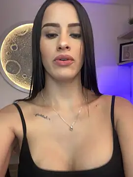 SarahhSmitth1 online show from 03/06/25, 11:31