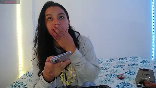 Laurenkenner  online show from 02/18/25, 10:58