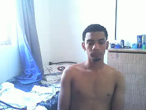 Snapshot of 29YOURZ_28_ chatting on 02/03/25, 09:41 29YOURZ 28 online show from 02/03/25, 09:41