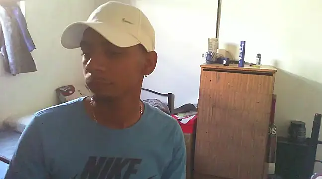 Snapshot of 29YOURZ_28_ chatting on 02/09/25, 07:49 29YOURZ 28 online show from 02/09/25, 07:49