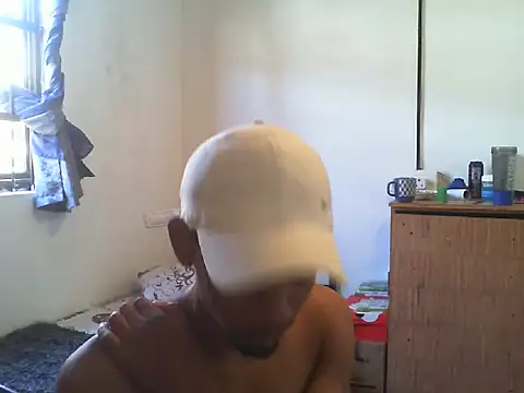 Snapshot of 29YOURZ_28_ chatting on 02/14/25, 09:34 29YOURZ 28 online show from 02/14/25, 09:34