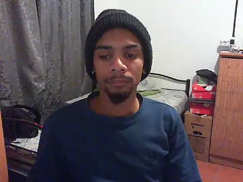 Snapshot of 29YOURZ_28_ chatting on 09/12/25, 09:15 29YOURZ 28 online show from 09/12/25, 09:15