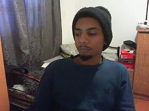 Snapshot of 29YOURZ_28_ chatting on 09/14/25, 06:56 29YOURZ 28 online show from 09/14/25, 06:56