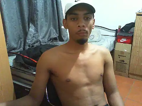Snapshot of 29YOURZ_28_ chatting on 09/28/25, 07:19 29YOURZ 28 online show from 09/28/25, 07:19