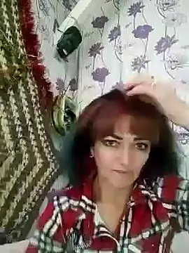 Snapshot of SweetLeila40 chatting on 12/27/24, 10:12 SweetLeila40 online show from 12/27/24, 10:12