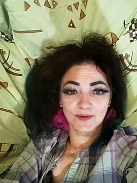 Snapshot of SweetLeila40 chatting on 01/14/25, 11:27 SweetLeila40 online show from 01/14/25, 11:27