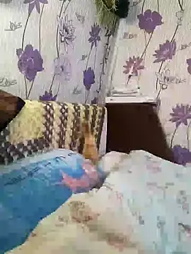 Snapshot of SweetLeila40 chatting on 01/19/25, 06:53 SweetLeila40 online show from 01/19/25, 06:53