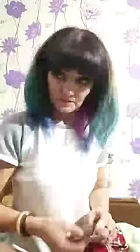 Snapshot of SweetLeila40 chatting on 01/20/25, 03:04 SweetLeila40 online show from 01/20/25, 03:04