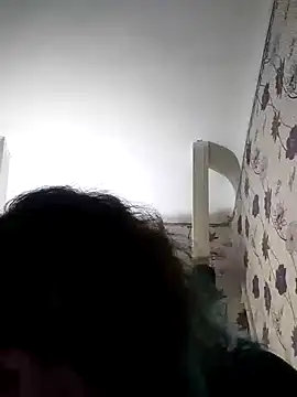 Snapshot of SweetLeila40 chatting on 02/06/25, 11:48 SweetLeila40 online show from 02/06/25, 11:48