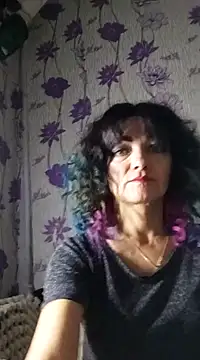 Snapshot of SweetLeila40 chatting on 02/07/25, 03:01 SweetLeila40 online show from 02/07/25, 03:01