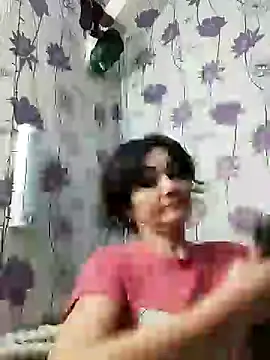 Snapshot of SweetLeila40 chatting on 02/09/25, 03:23 SweetLeila40 online show from 02/09/25, 03:23