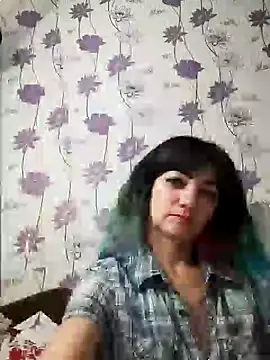 Snapshot of SweetLeila40 chatting on 02/14/25, 12:19 SweetLeila40 online show from 02/14/25, 12:19