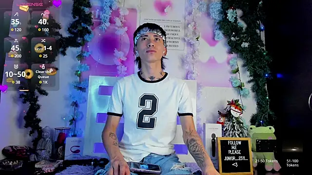 Snapshot of juniior_2311_ chatting on 01/16/25, 10:02 juniior 2311  online show from 01/16/25, 10:02