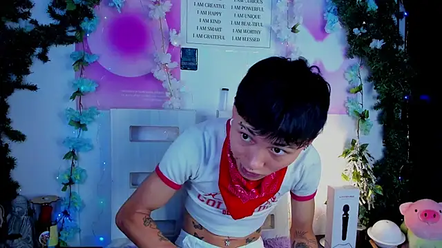 Snapshot of juniior_2311_ chatting on 01/24/25, 10:08 juniior 2311  online show from 01/24/25, 10:08